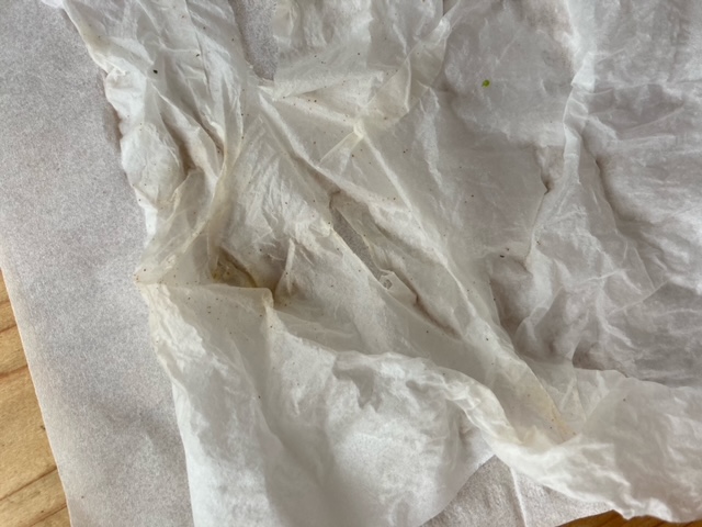 ハダニをティッシュでとる