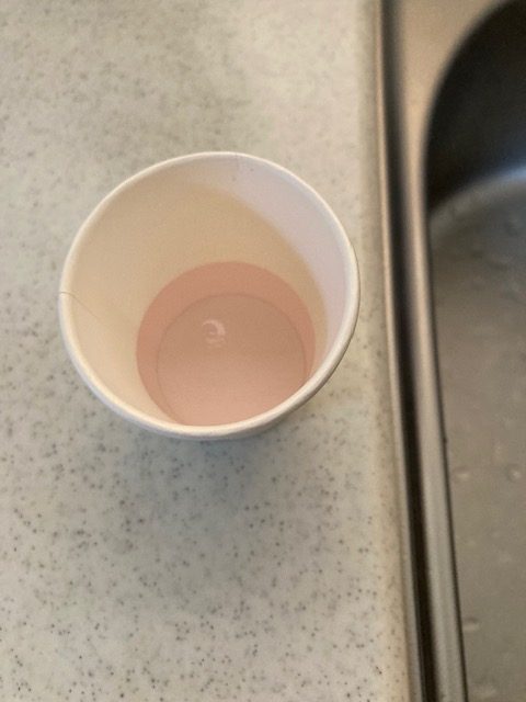 シーガルフォー　検査薬に水道水を入れるとピンクに