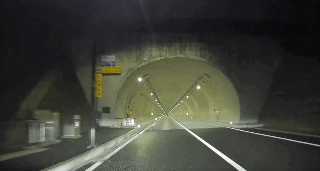 米原バイパス　彦根トンネル　北側入口